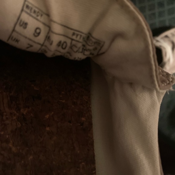 LADIES HEY DUDE BEIGE SNAKESKIN SZ9 - Picture 2 of 10